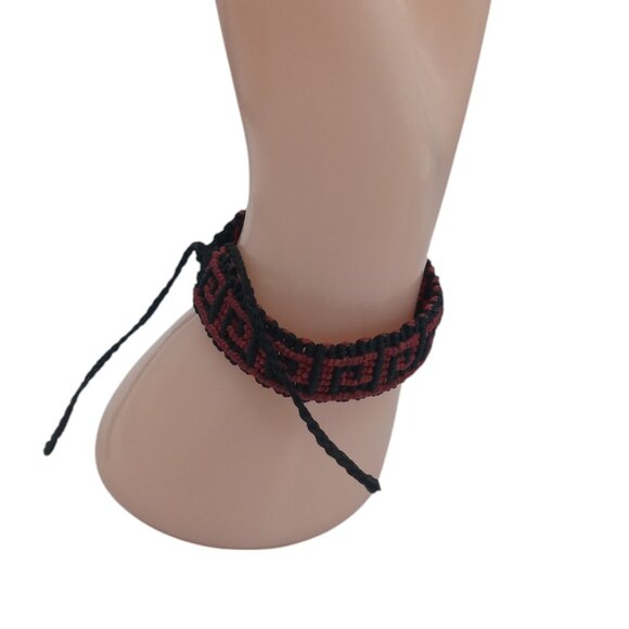 Unisex Handmade Woven Macramé Thread Geometric Figures Bracelet - Picture 5 of 8